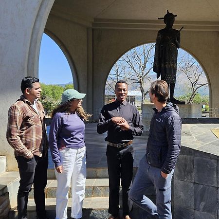 Old Vic Travellers Inn Nelspruit Mbombela Bagian luar foto