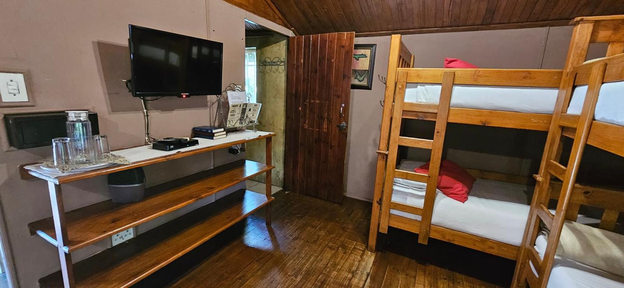 Old Vic Travellers Inn Nelspruit Mbombela Bagian luar foto