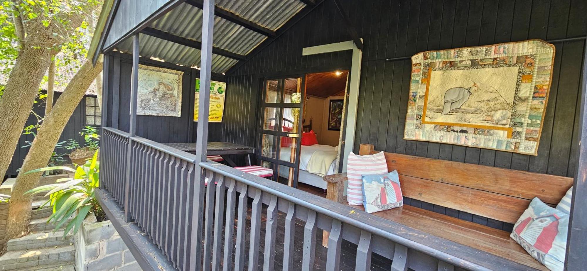 Old Vic Travellers Inn Nelspruit Mbombela Bagian luar foto