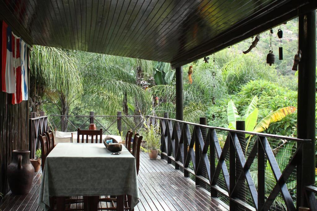 Old Vic Travellers Inn Nelspruit Mbombela Bagian luar foto