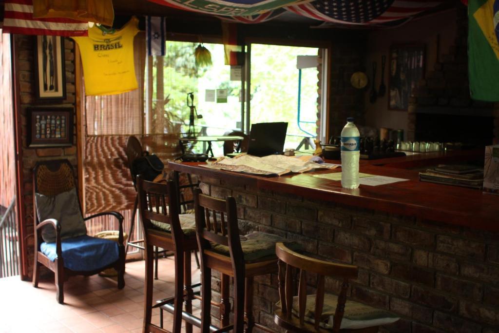 Old Vic Travellers Inn Nelspruit Mbombela Bagian luar foto